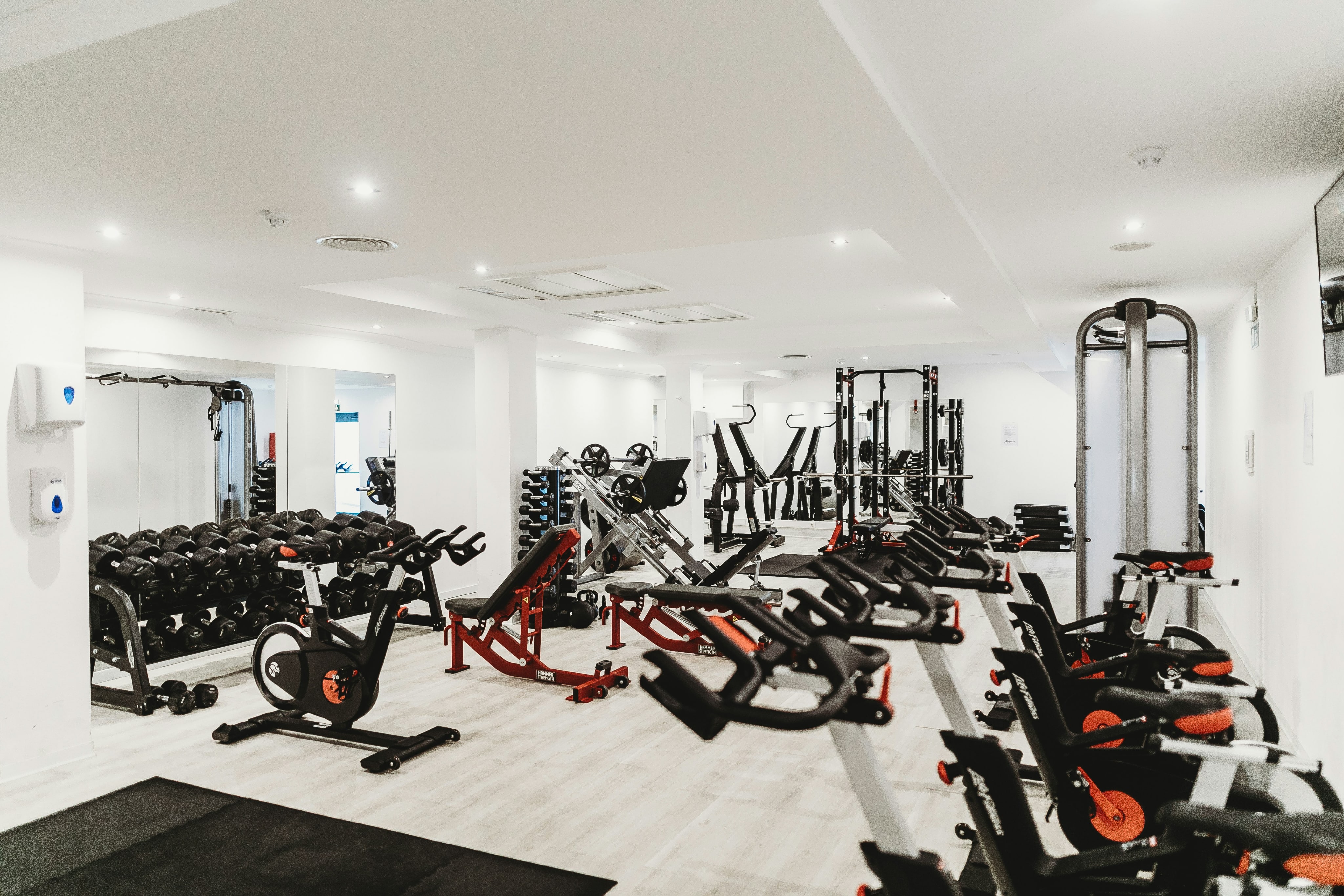 Madnum. Instalaciones y servicios