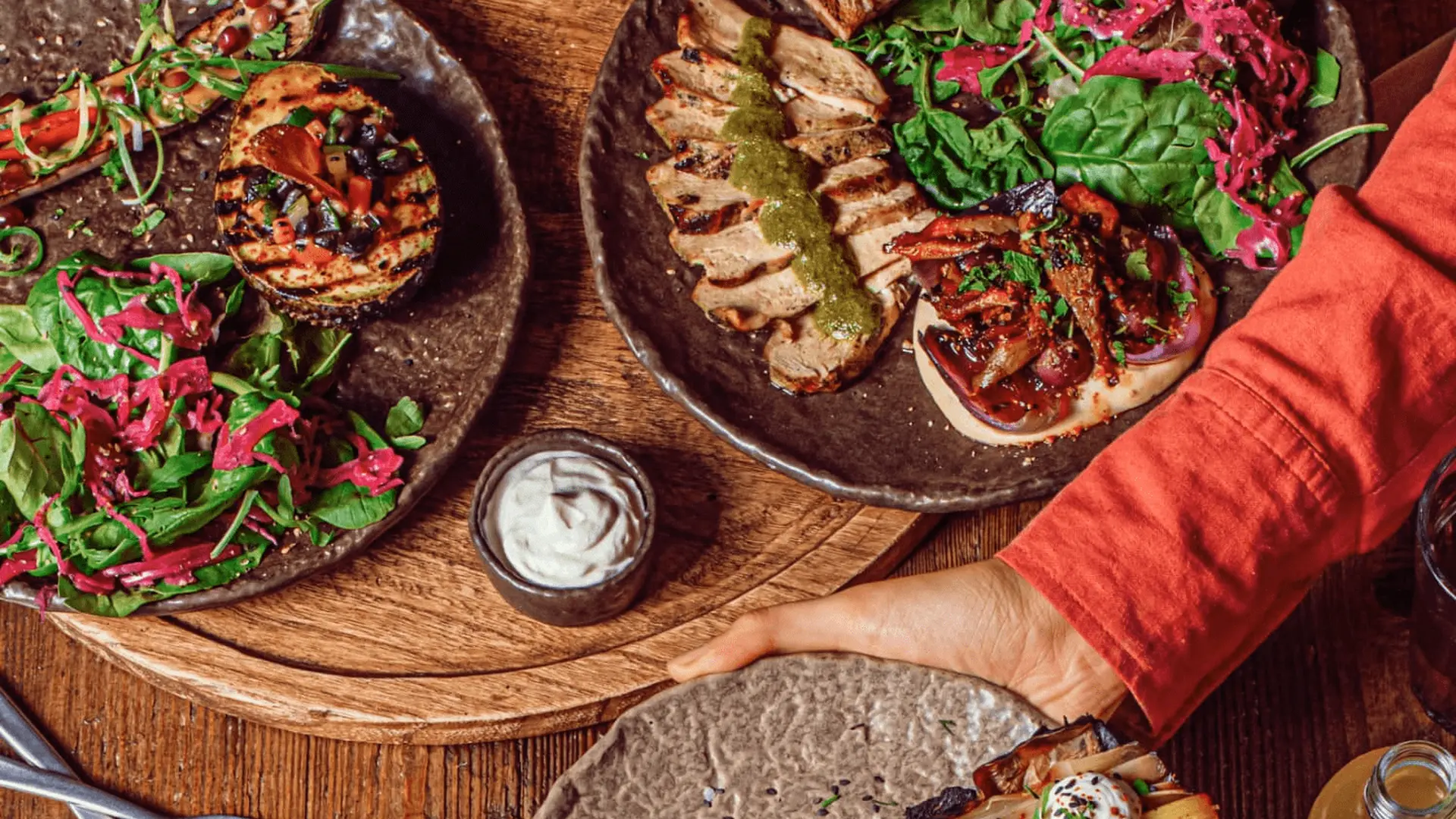 Comida healthy en el restaurante Honest Greens en La Plaza de Madnum