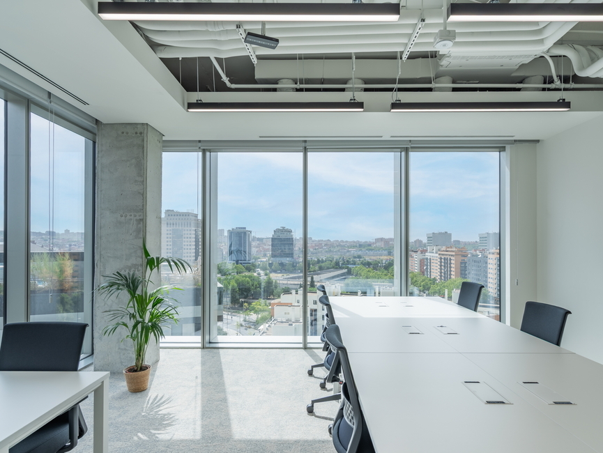 Interior de oficinas flexibles Utopicus Madnum 